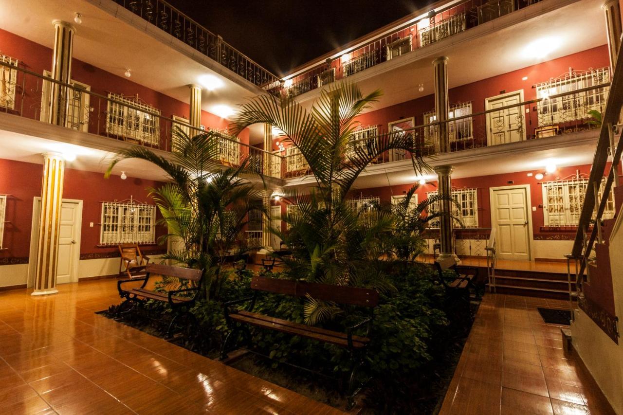 Hotel Colonial Trujillo Exterior photo